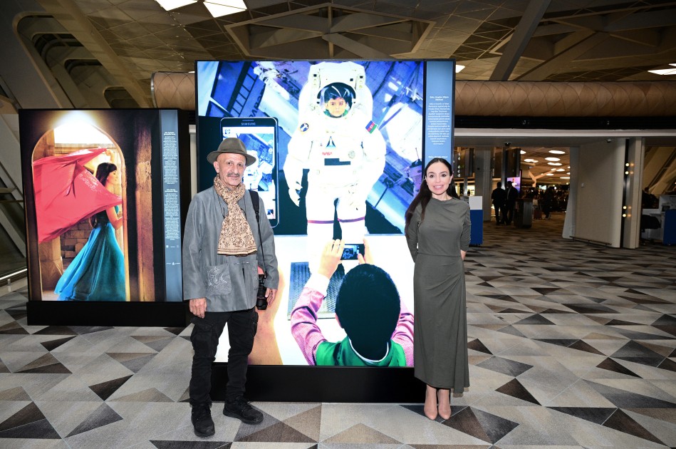 Leyla Əliyeva "Yüksələn işıq" sərgisini ziyarət etdi - FOTOLAR