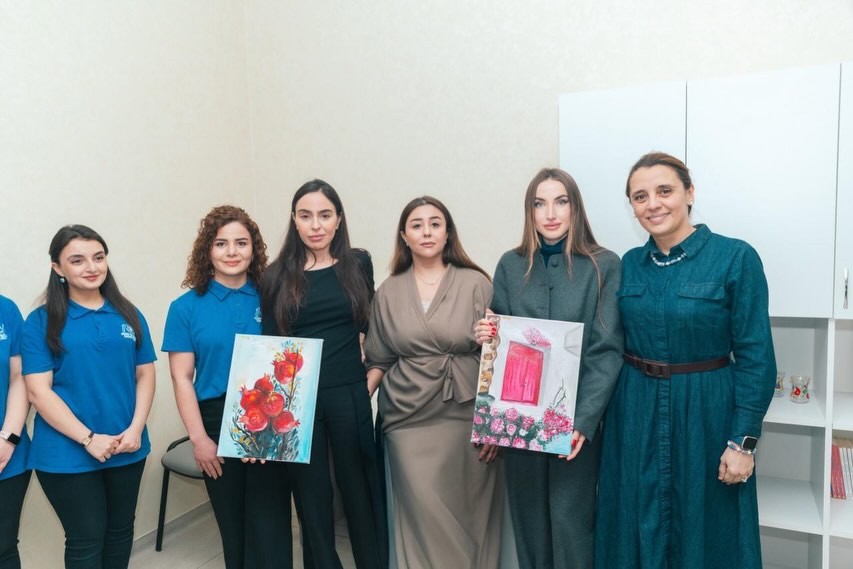 Prezidentin qızı və gəlini bu müəssisələri ziyarət etdilər - FOTOLAR