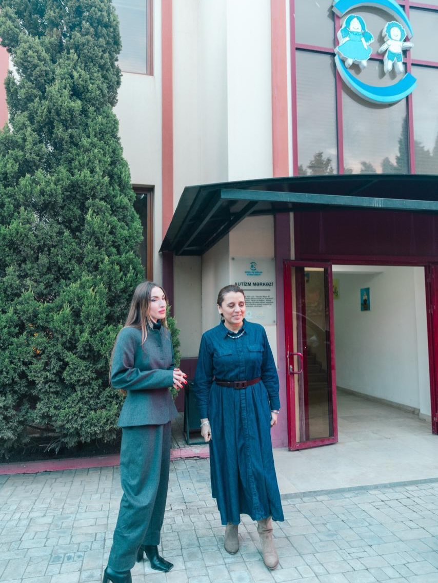 Prezidentin qızı və gəlini bu müəssisələri ziyarət etdilər - FOTOLAR