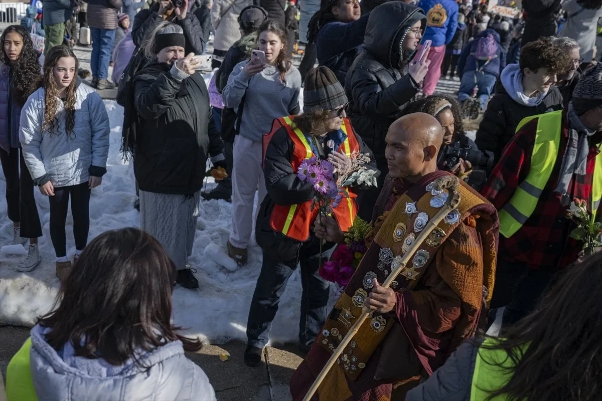 Sülh üçün 3700 km yol qət etdilər - FOTOLAR