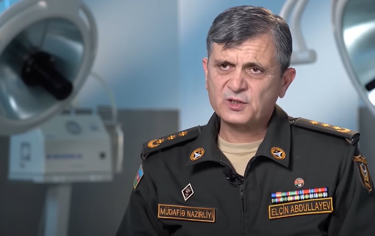 Zakir Həsənov “papanin hospitalı”nın rəisini işdən çıxardı - FOTO