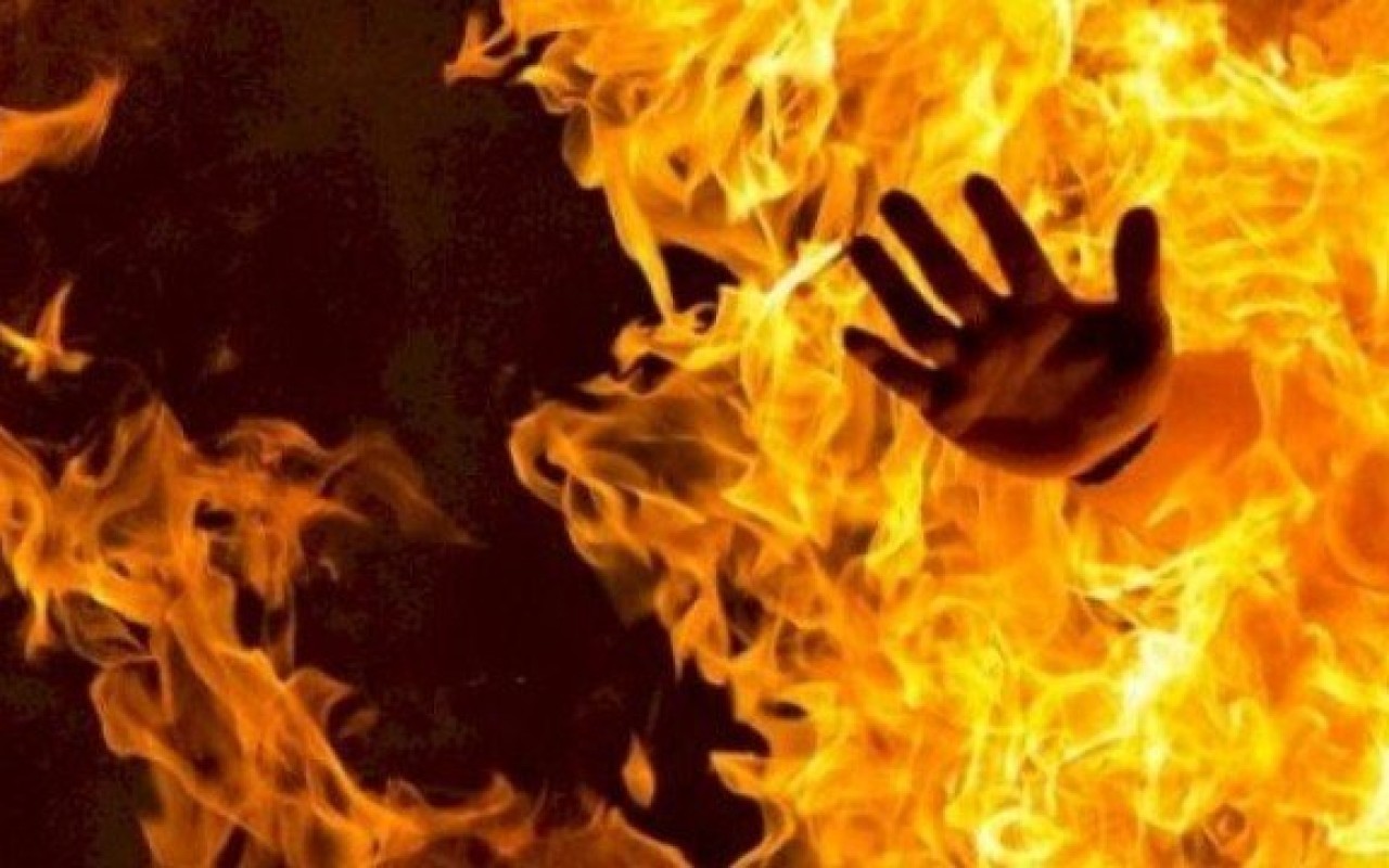 37 yaşlı kişi evində yanaraq öldü