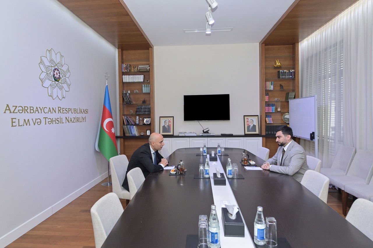 Emin Əmrullayev “Yüksəliş” müsabiqəsinin qalibləri ilə görüşdü - FOTOLAR