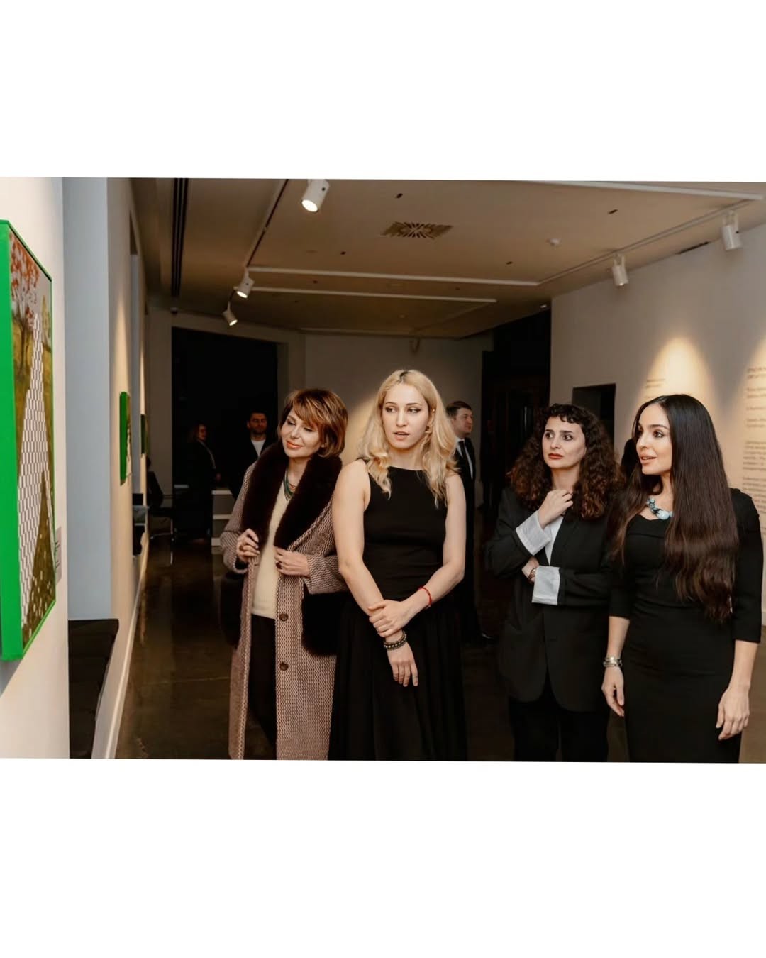 Leyla Əliyeva "Sinxronizasiya" sərgisində - FOTOLAR