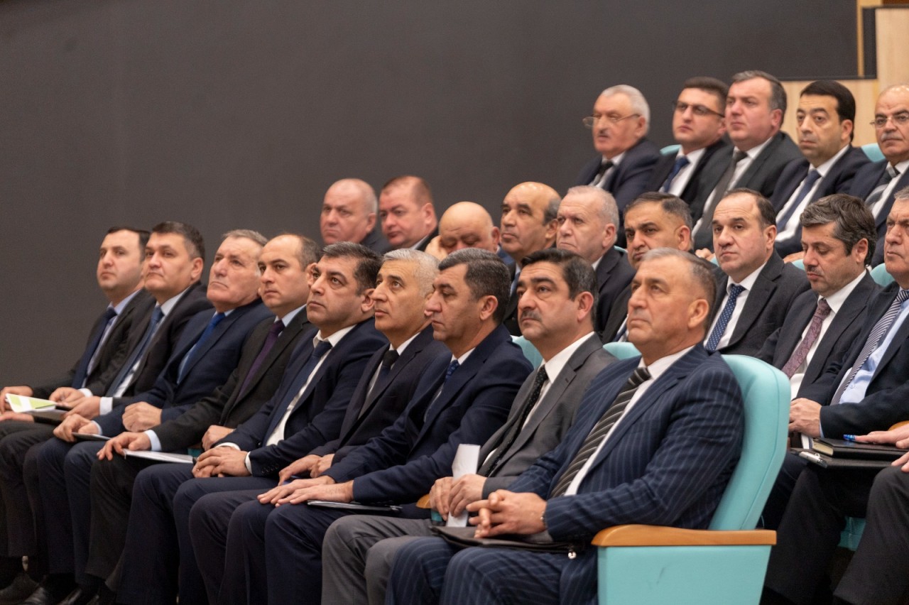 Nazir müşavirə keçirdi - Bu məsələlər müzakirə edildi (FOTOLAR)