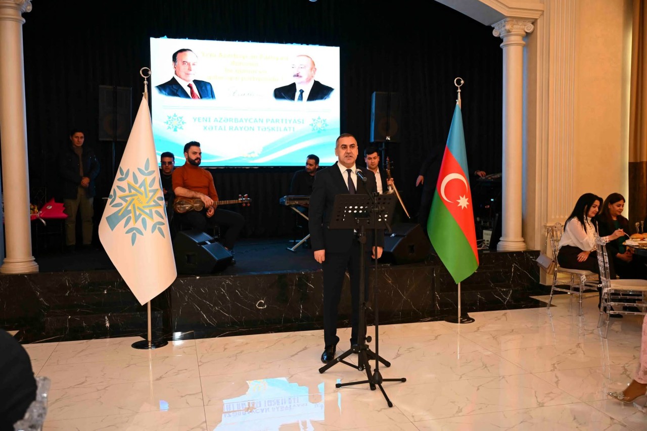 YAP Xətai rayon təşkilatının təsis olunmasının 33 illiyi qeyd edilib - FOTOLAR