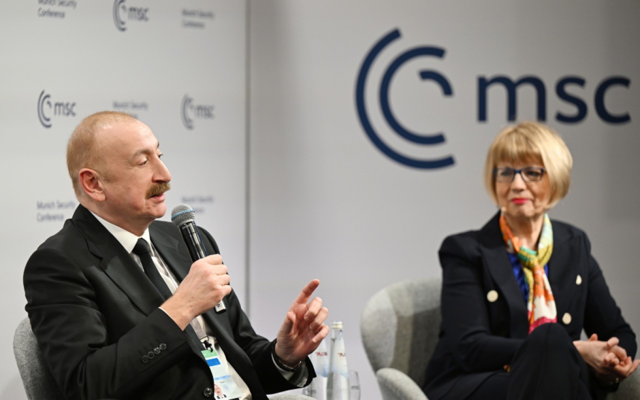 İlham Əliyev Münxendə panel müzakirələrdə iştirak edib -YENİLƏNİB (VİDEO+FOTOLAR)