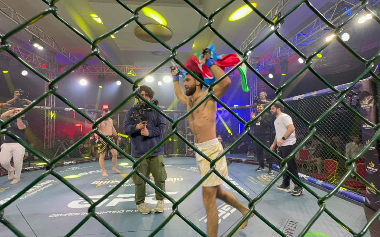 Azərbaycanlı idmançı MMA üzrə 3-cü qələbəsini qazandı -FOTO