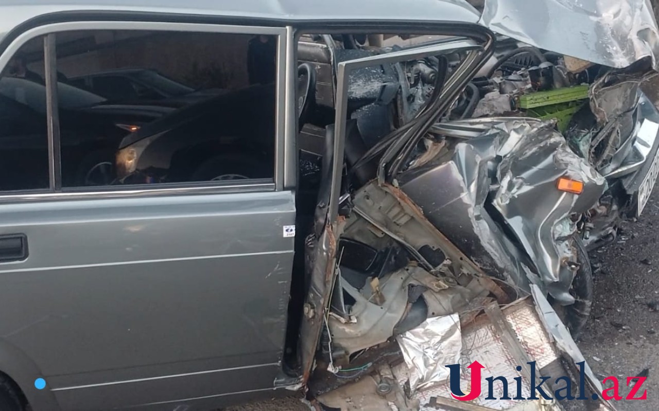 "07" ilə yük maşını toqquşdu, xəsarət alan var- FOTOLAR