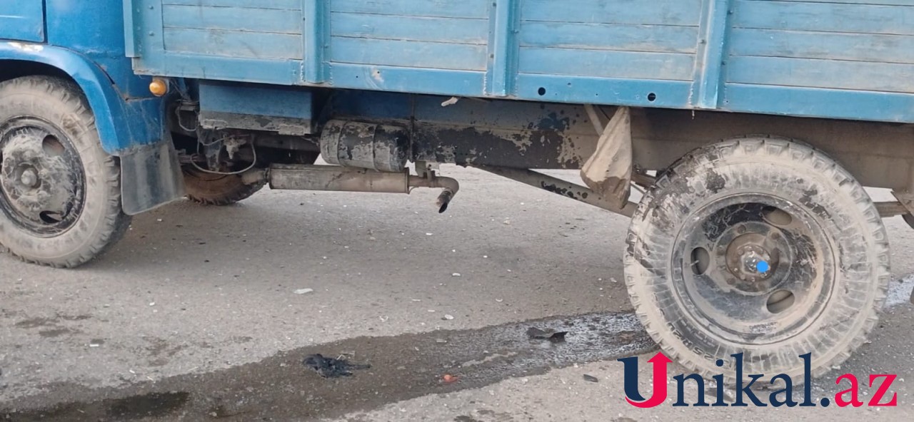 "07" ilə yük maşını toqquşdu, xəsarət alan var - FOTOLAR