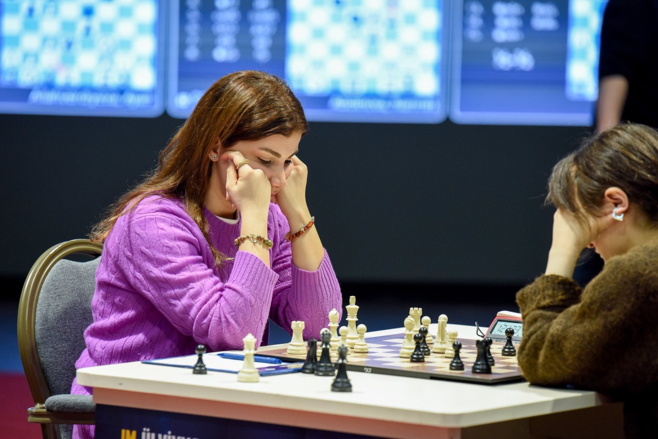 Üç şahmatçımız yarımfinala yüksəldi 