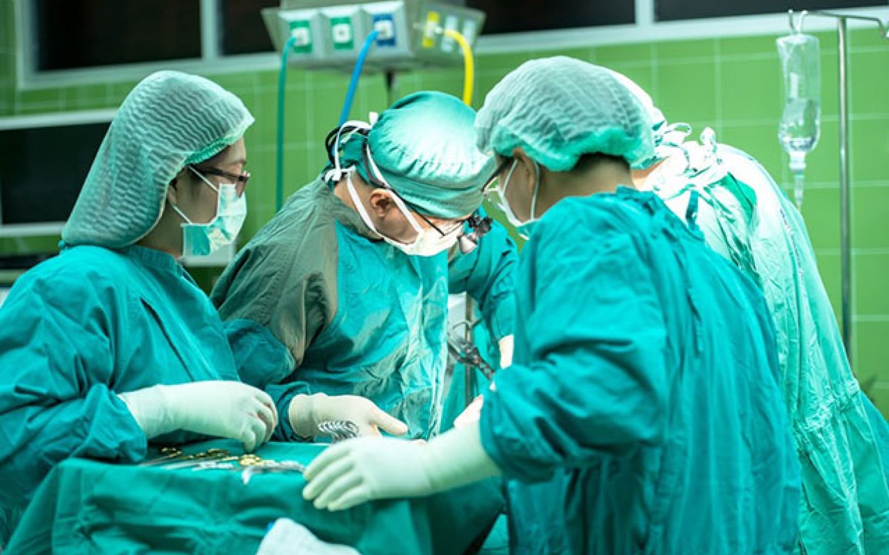 "Medi Hall" klinikasında əməliyyat olunan qadınöldü