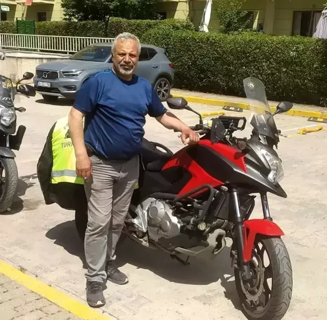 Dostunun qəzada ölümünü anbaan lentə aldı