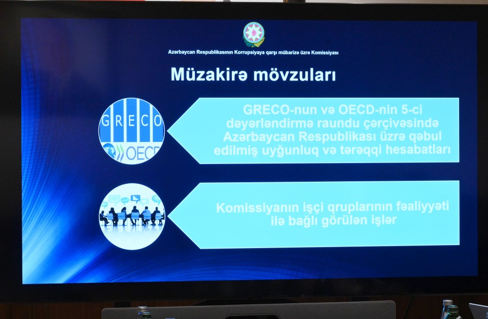 Samir Nuriyev Korrupsiyaya qarşı mübarizə üzrə Komissiyasının iclasını keçirdi - FOTOLAR