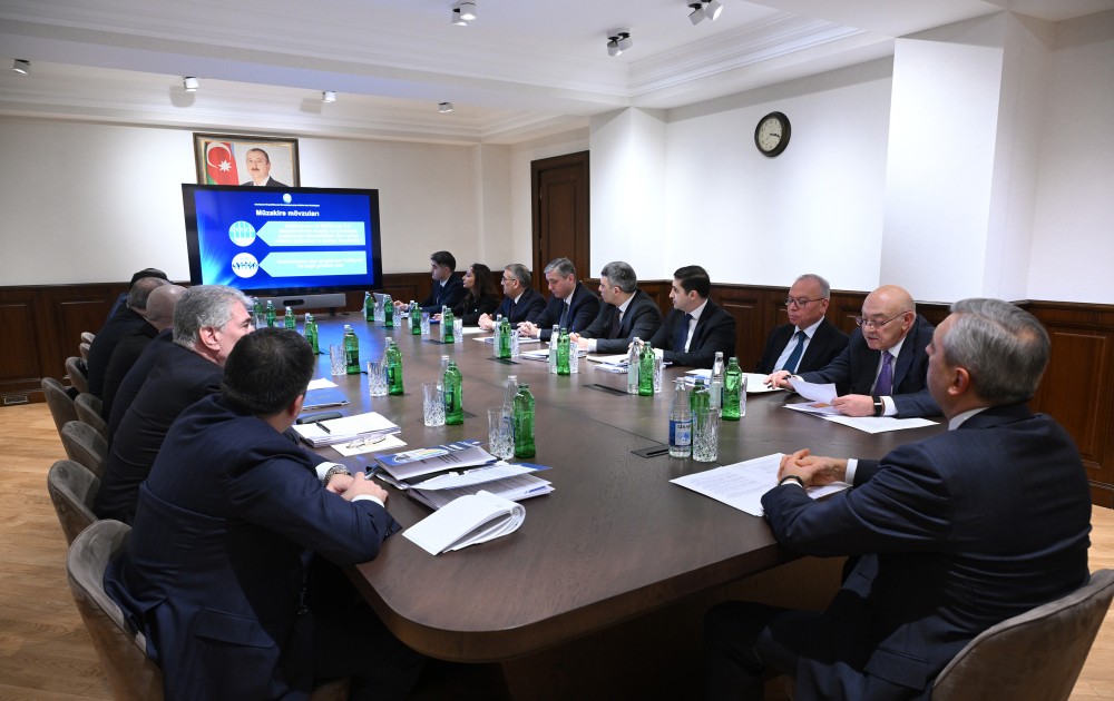 Samir Nuriyev Korrupsiyaya qarşı mübarizə üzrə Komissiyasının iclasını keçirdi - FOTOLAR