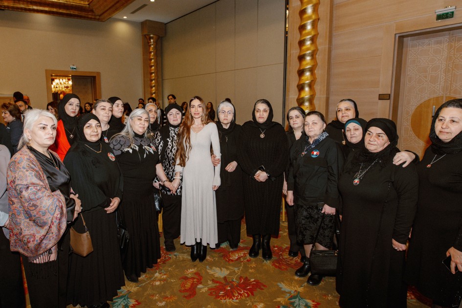 Arzu Əliyeva “Qaranlıqdan sonra” adlı tədbirdə - FOTOLAR