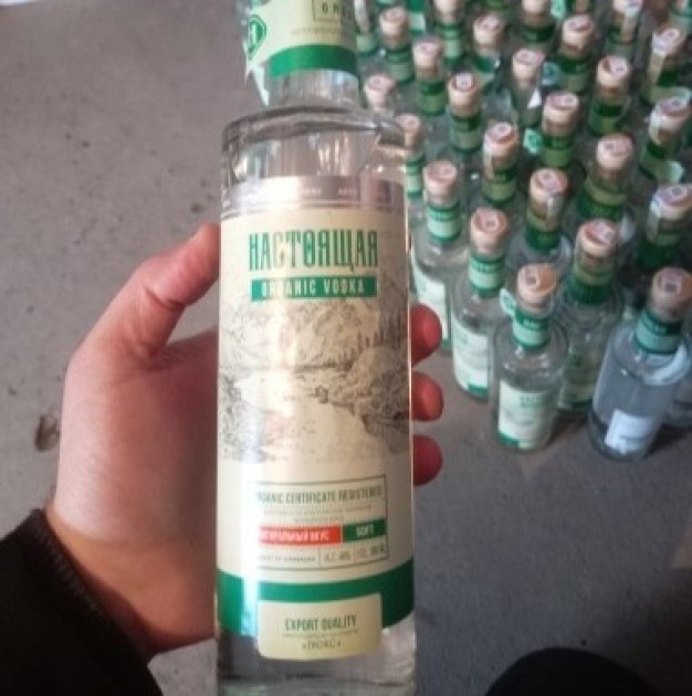 Bu mağazalarda saxta araqlar satılırmış - FOTOLAR