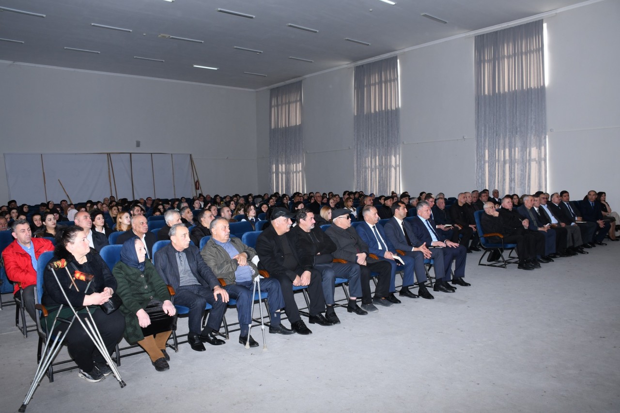 Vaqif Həsənov Mehdiabad qəsəbəsində səyyar görüş keçirdi - FOTOLAR