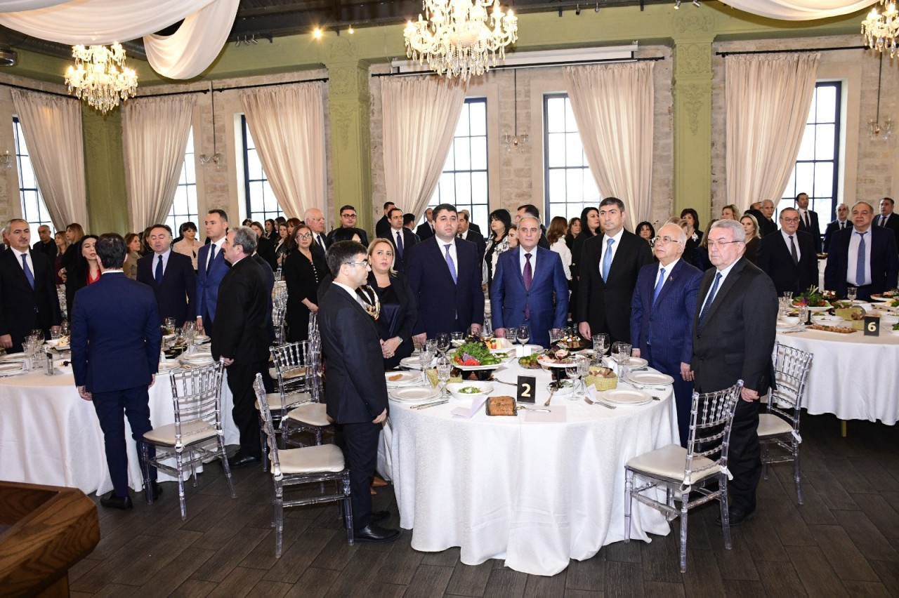 YAP Yasamal rayon təşkilatının yaradılmasının 33-cü ildönümünə həsr olunmuş tədbir keçirildi - FOTOLAR