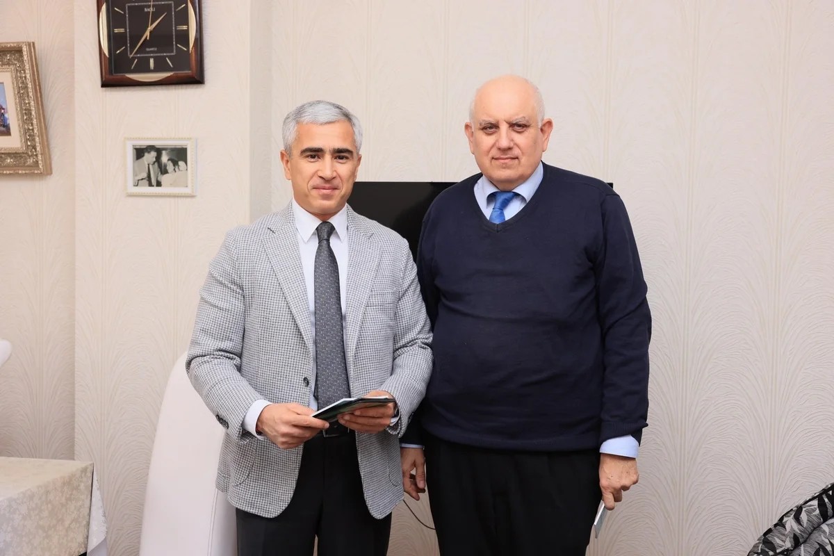Anar Ələkbərov Nəriman Həsənzadəni evində ziyarət etdi - FOTOLAR