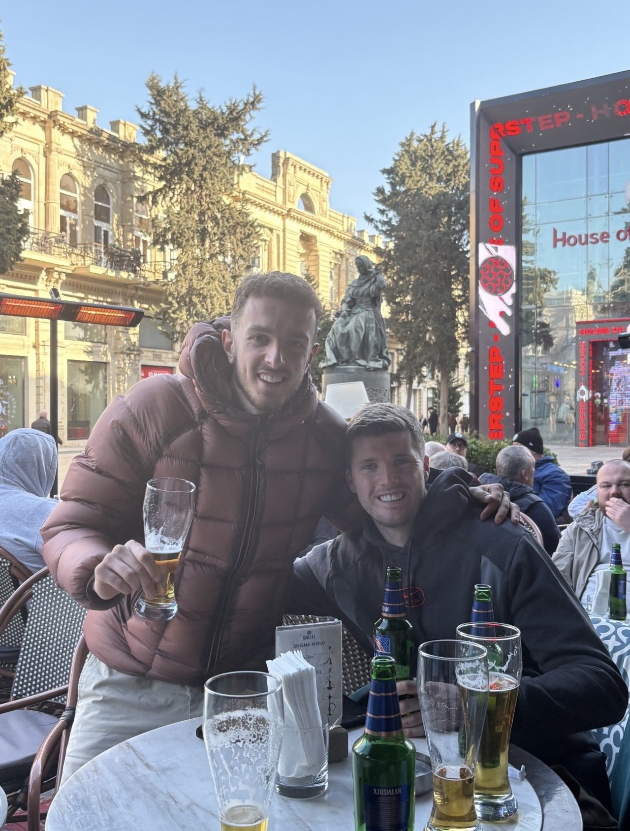 Pul səndə, bir də "Nyukasl" fanatlarında - FOTOLAR