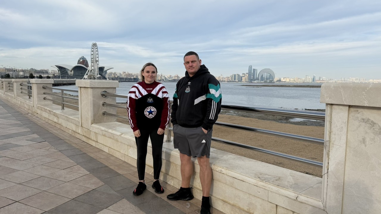 Pul səndə, bir də "Nyukasl" fanatlarında - FOTOLAR