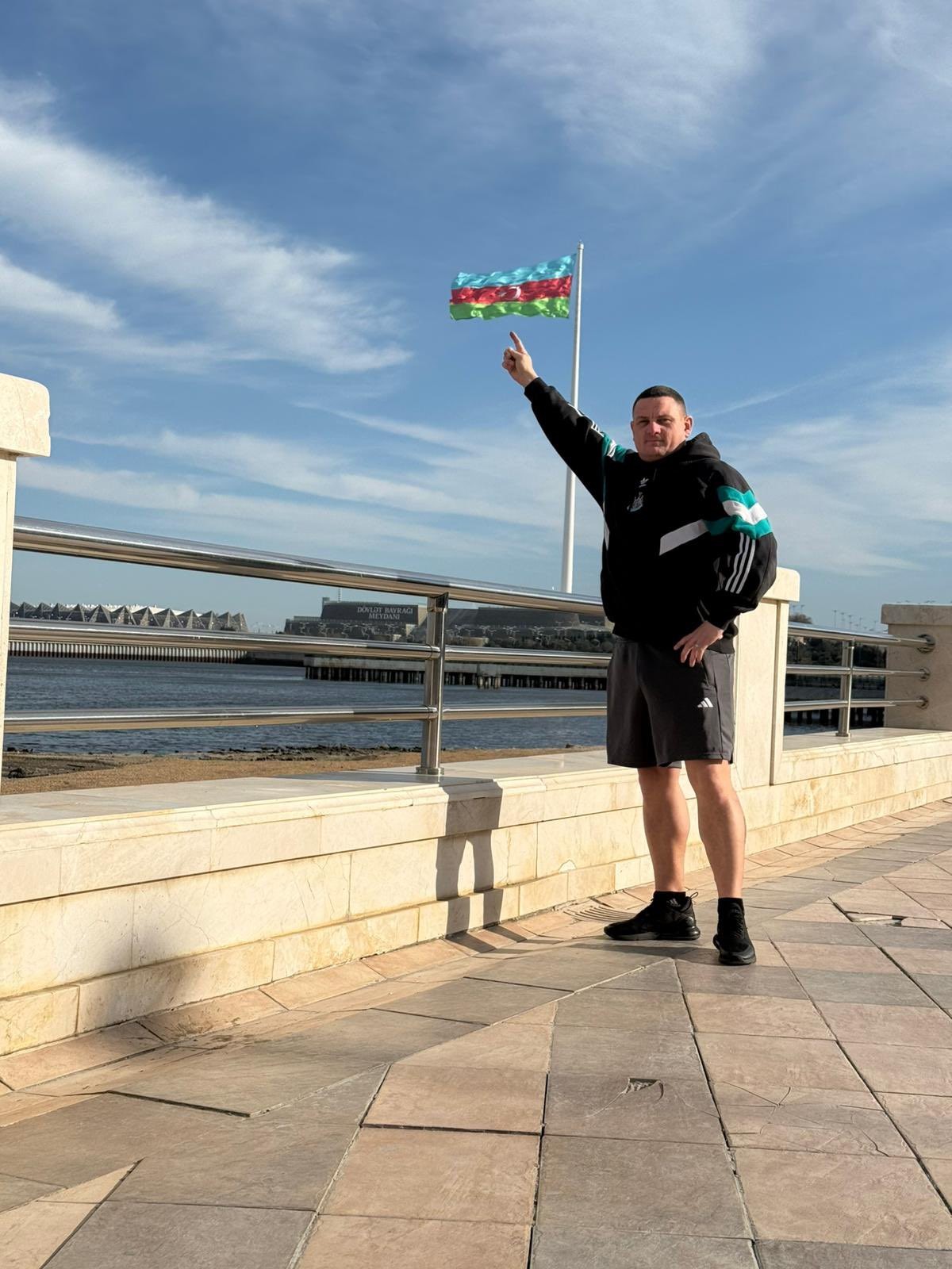 Pul səndə, bir də "Nyukasl" fanatlarında - FOTOLAR