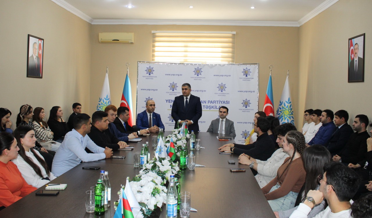 “Gənc liderlər məktəbi” layihəsinin açılış mərasimi keçirildi - FOTOLAR