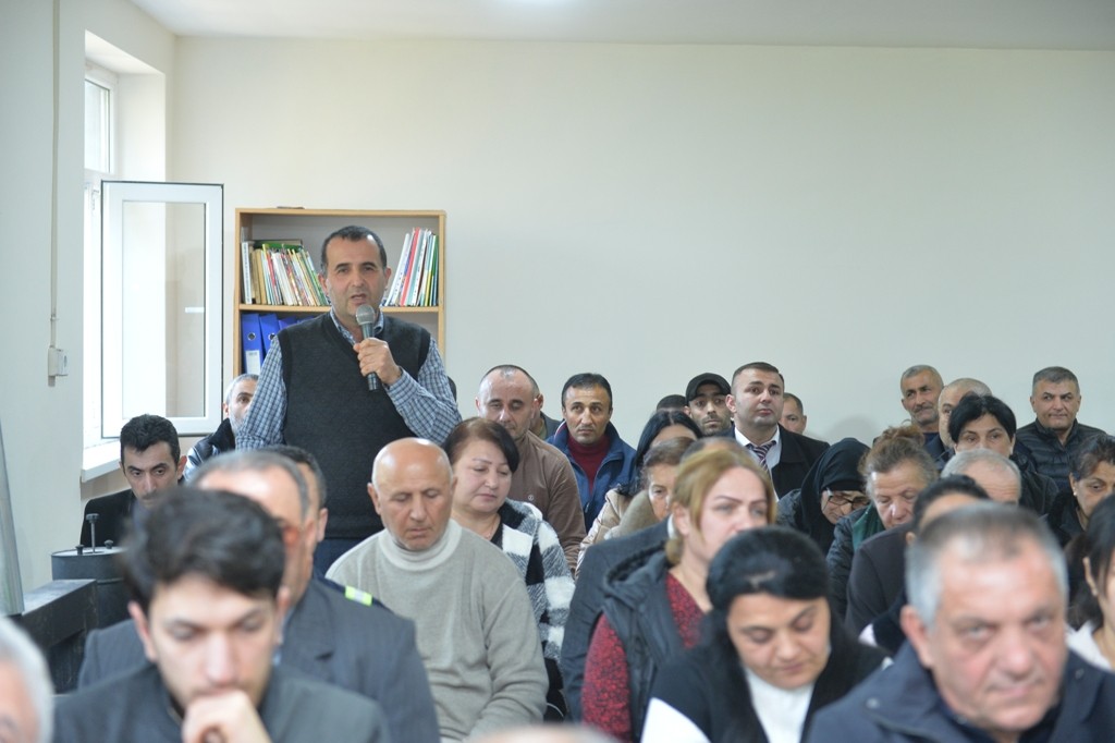 Taleh Qaraşov sakinlərin müraciətlərini dinlədi - FOTOLAR
