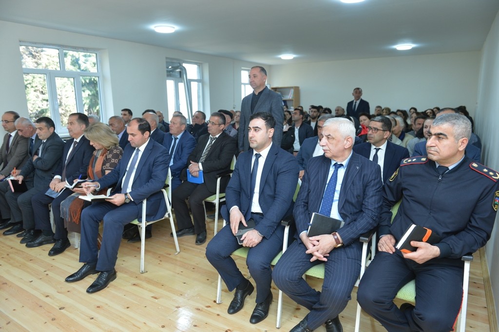 Taleh Qaraşov sakinlərin müraciətlərini dinlədi - FOTOLAR