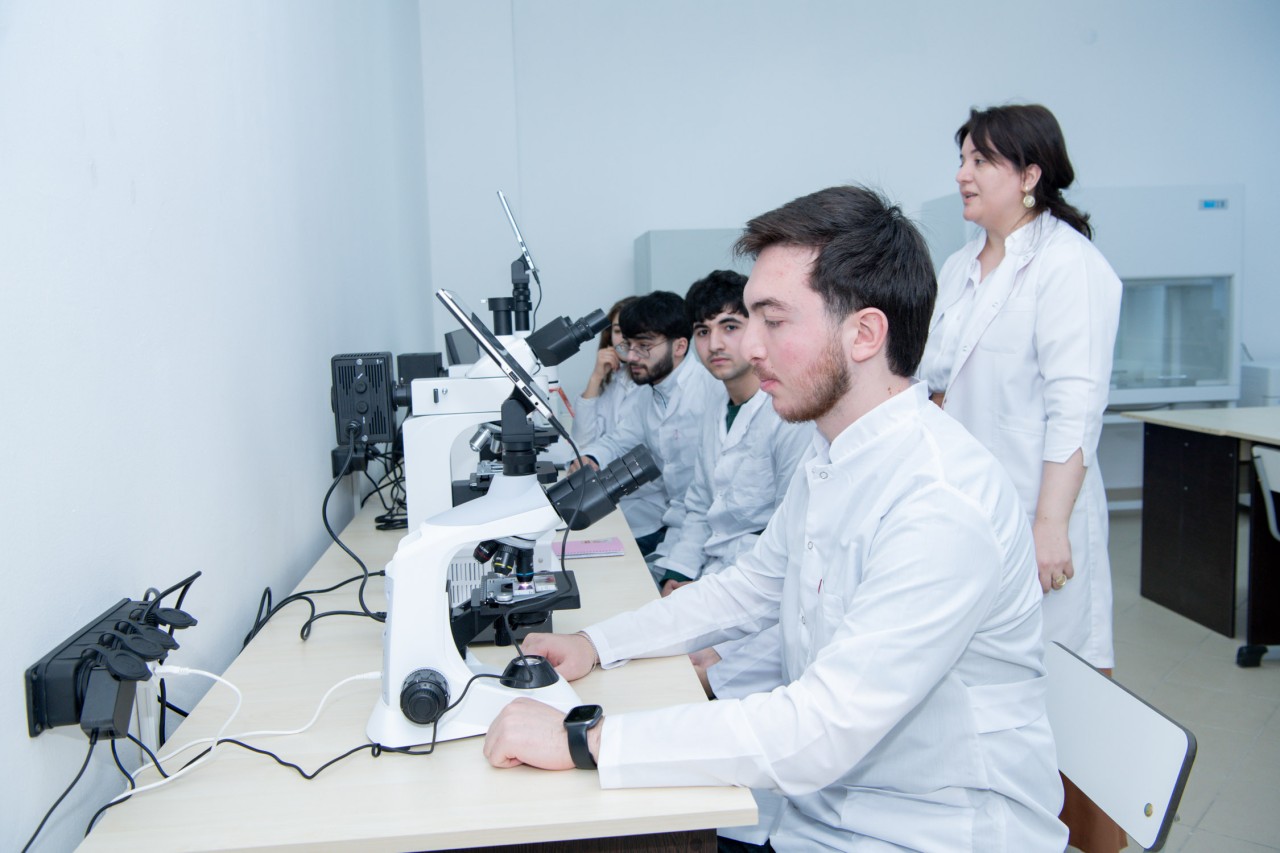 Rektor BMU-da laboratoriyanın açılışında iştirak edib - FOTOLAR