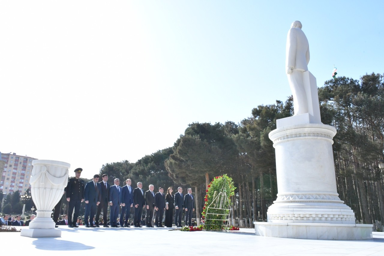Abşeronda hesabat yığıncağı keçirildi - FOTOLAR