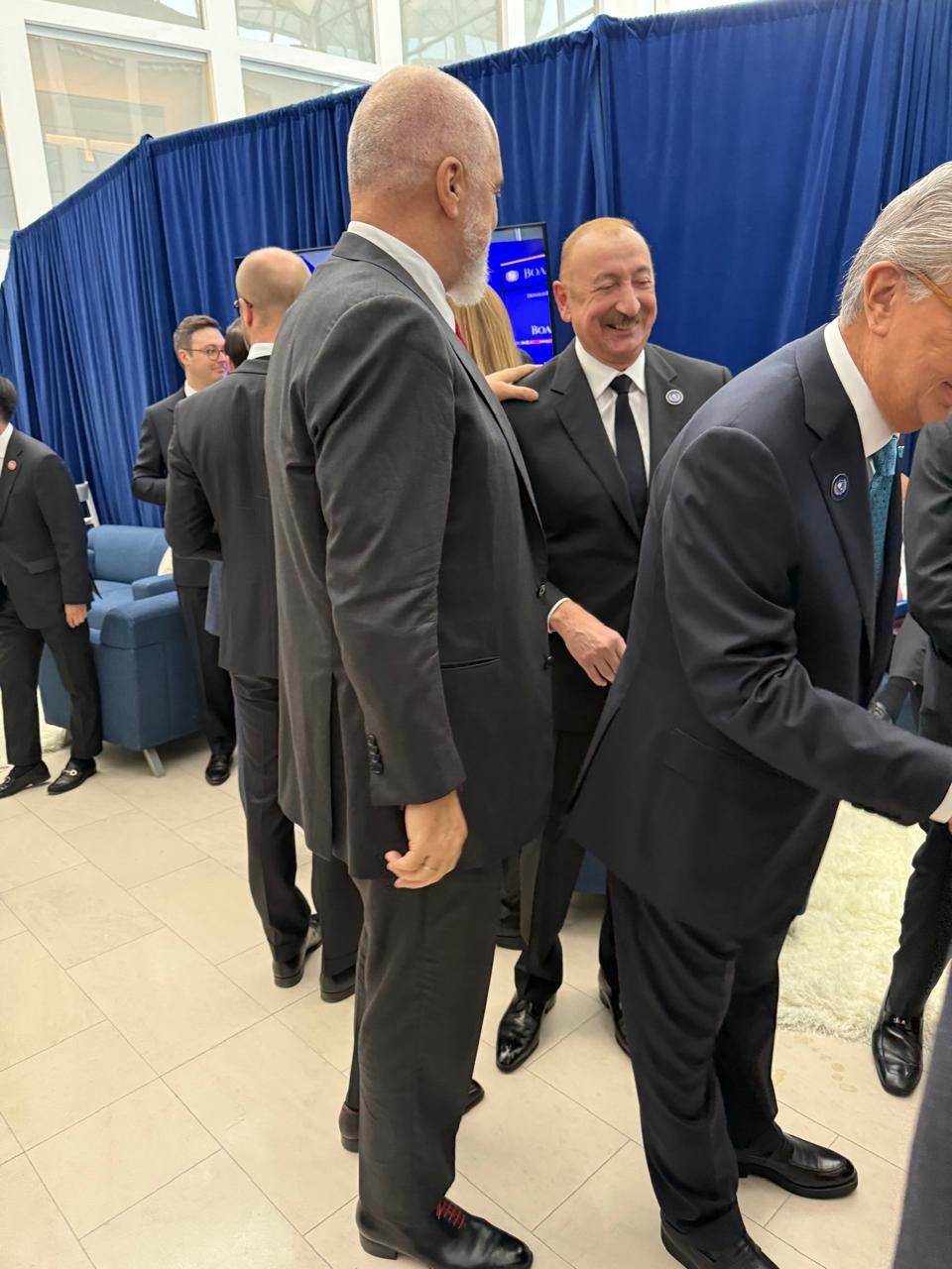 Prezident dünya liderləri ilə bir arada - VİDEO (FOTOLAR)