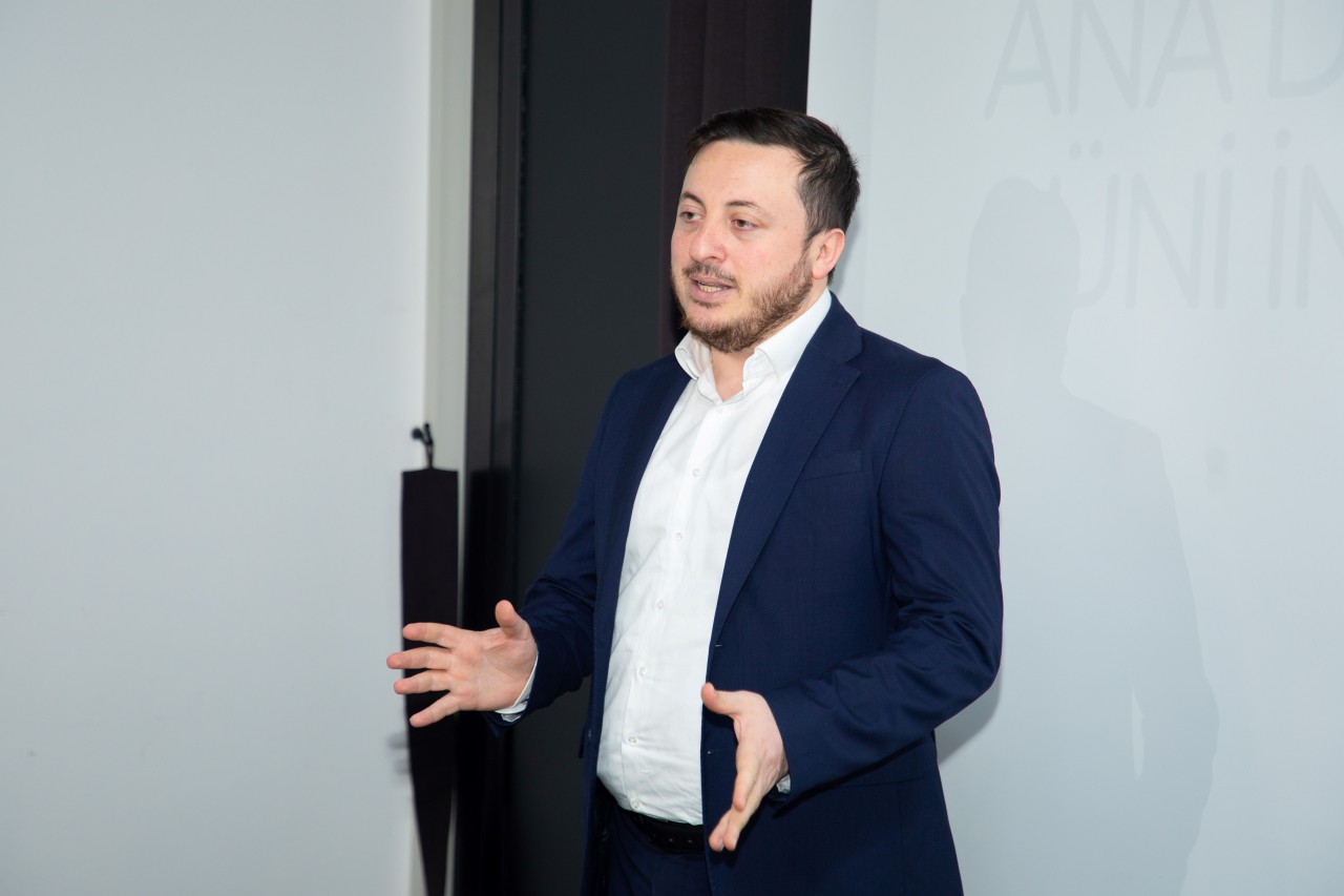 “Azərsun Holdinq” jurnalistlər üçün təlim keçirdi - FOTOLAR