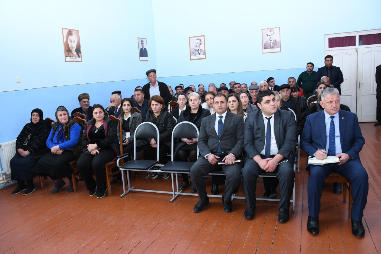 Vaqif Həsənov Birinci Dördyol qəsəbəsində səyyar qəbul-görüş keçirib - FOTOLAR