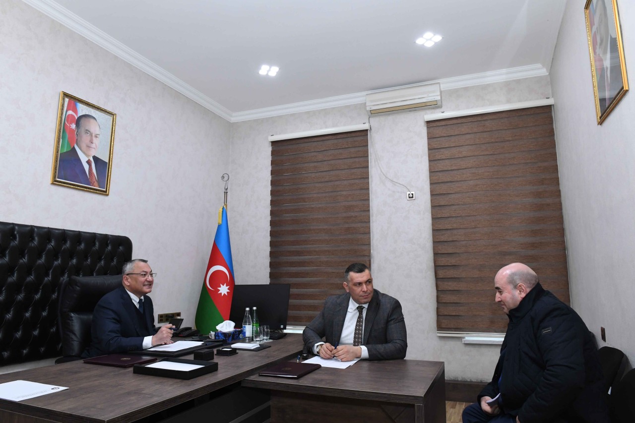 Rövşən Rzayev növbəti vətəndaş qəbulu keçirdi - FOTOLAR