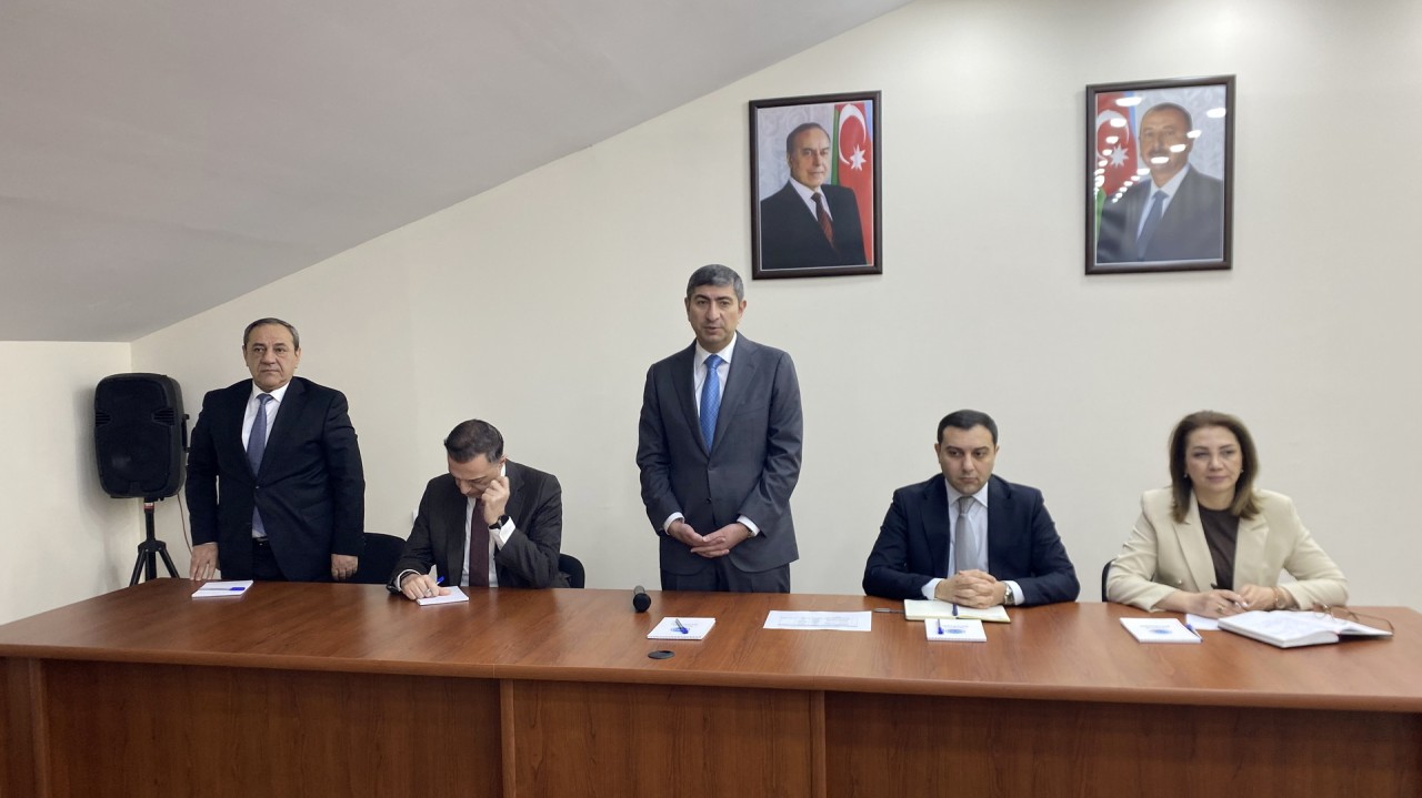 Elşad Həsənov ərazidə sakinlərlə görüş keçirdi - FOTOLAR