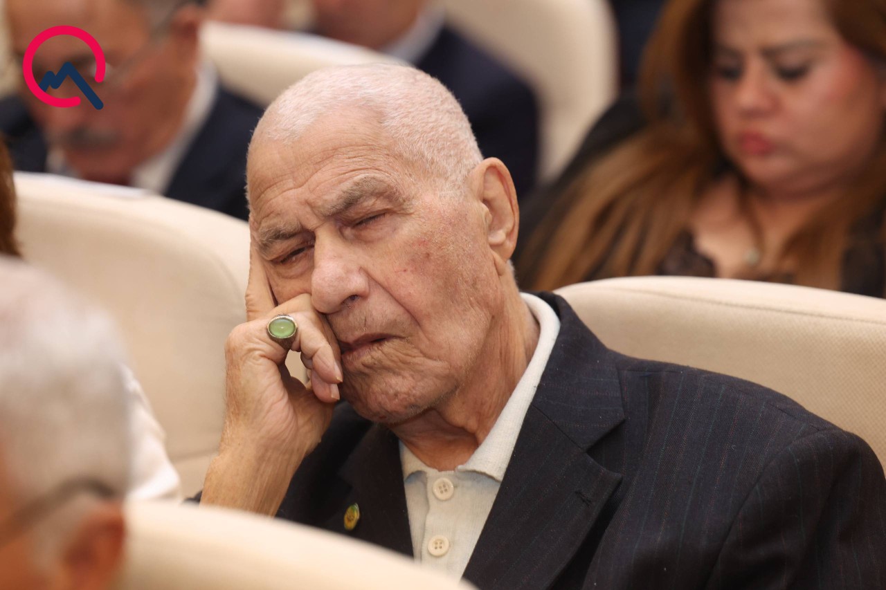 AMEA-nın iclasında yatdılar - FOTOLAR