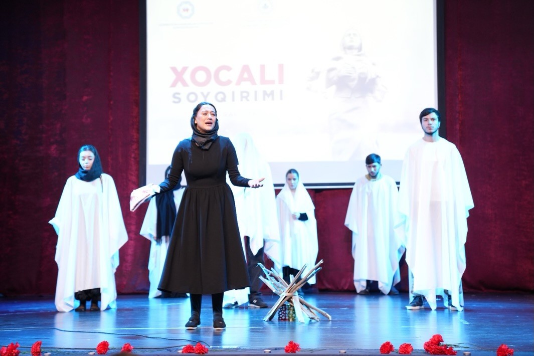 AƏSMA-da Xocalı qurbanlarının xatirəsi anıldı - FOTOLAR