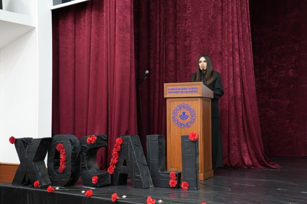 AƏSMA-da Xocalı qurbanlarının xatirəsi anıldı - FOTOLAR