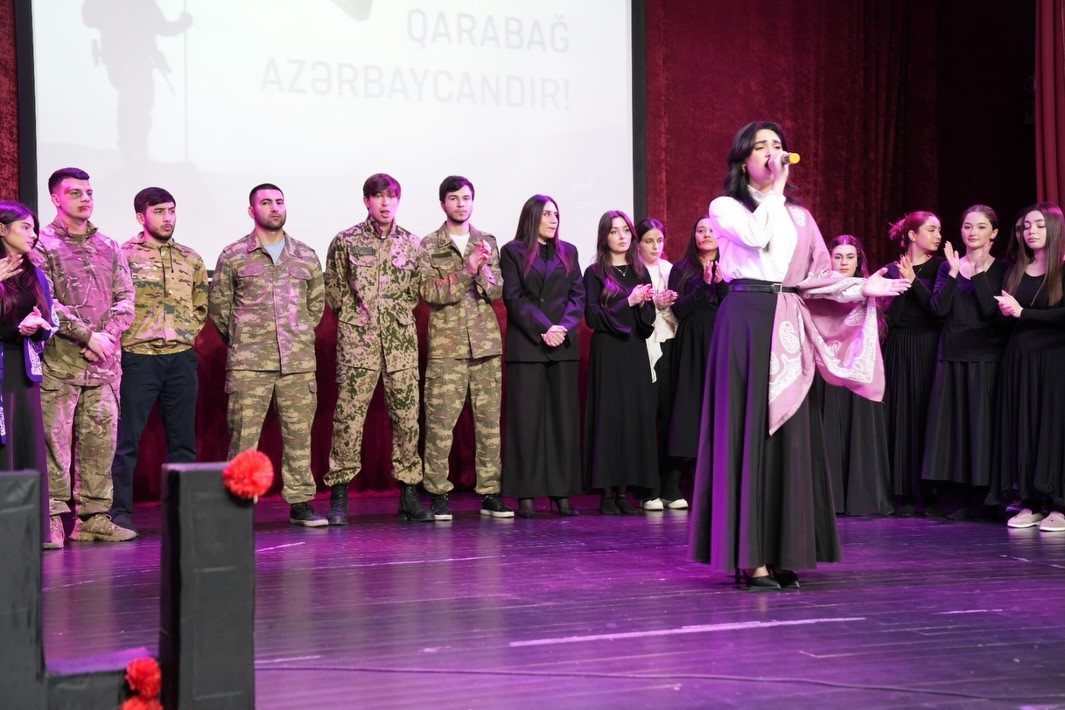 AƏSMA-da Xocalı qurbanlarının xatirəsi anıldı - FOTOLAR