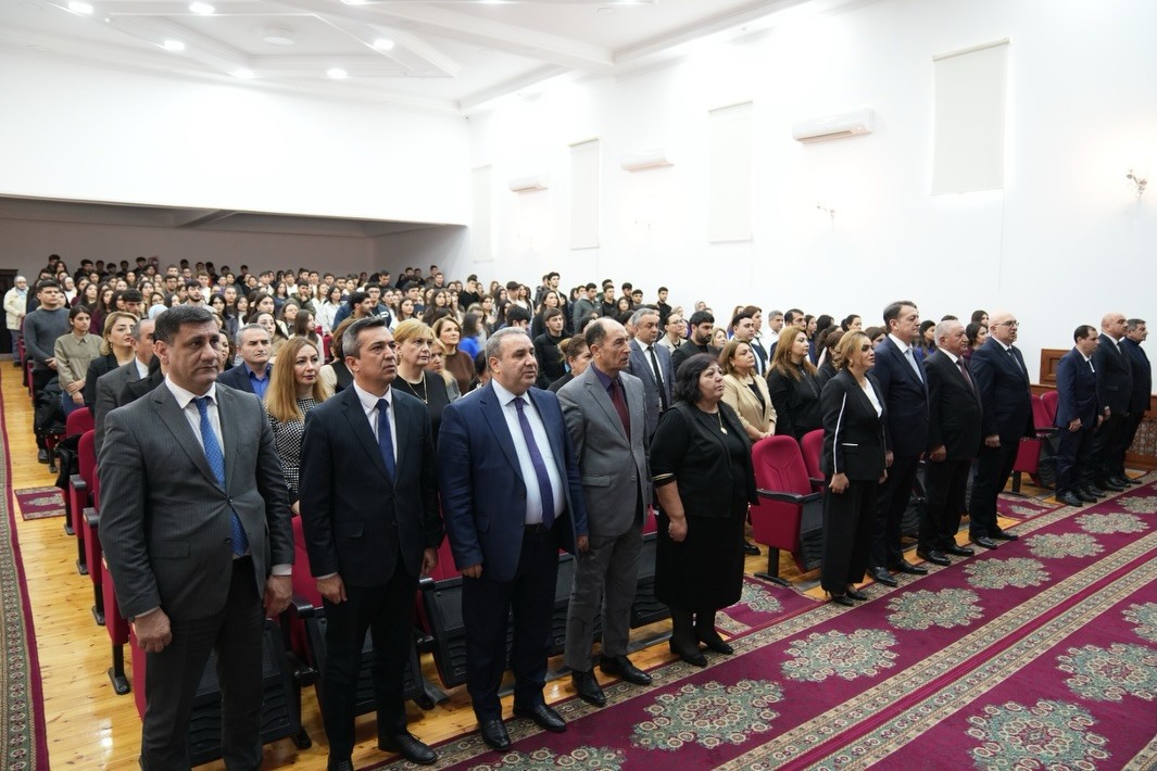 AƏSMA-da Xocalı qurbanlarının xatirəsi anıldı - FOTOLAR