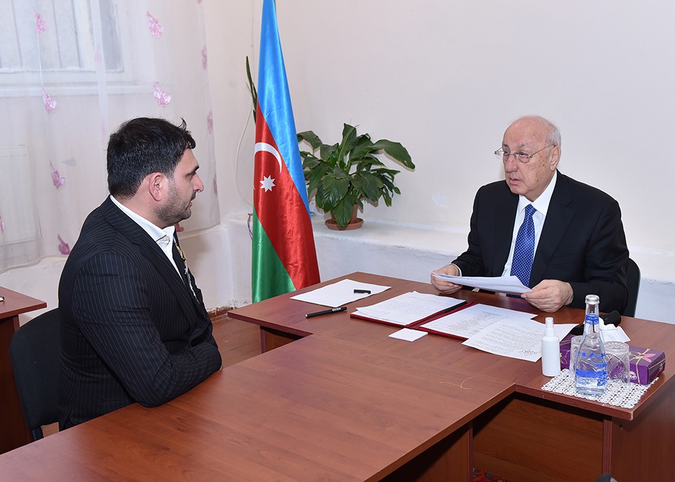 Zakir Fərəcov sakinlərlə görüşdü - FOTOLAR