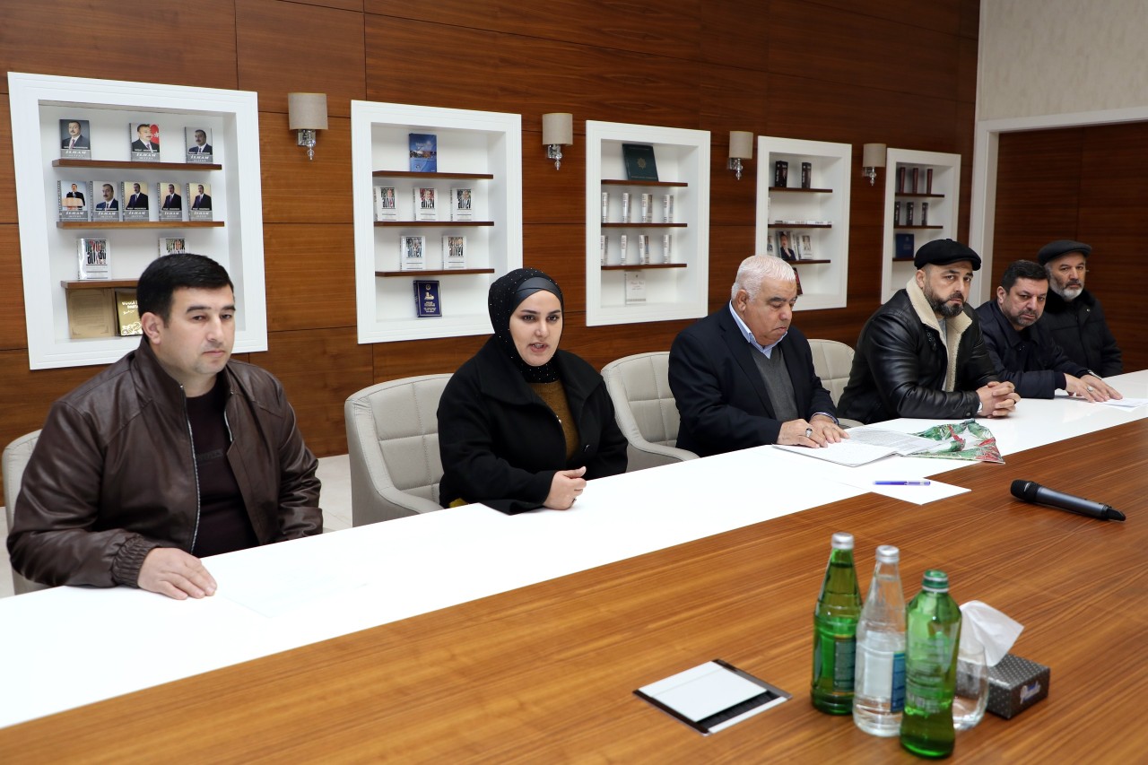 "Azəriqaz" İB-nin baş direktoru Xızı rayonunda vətəndaş qəbulu keçirdi - FOTO