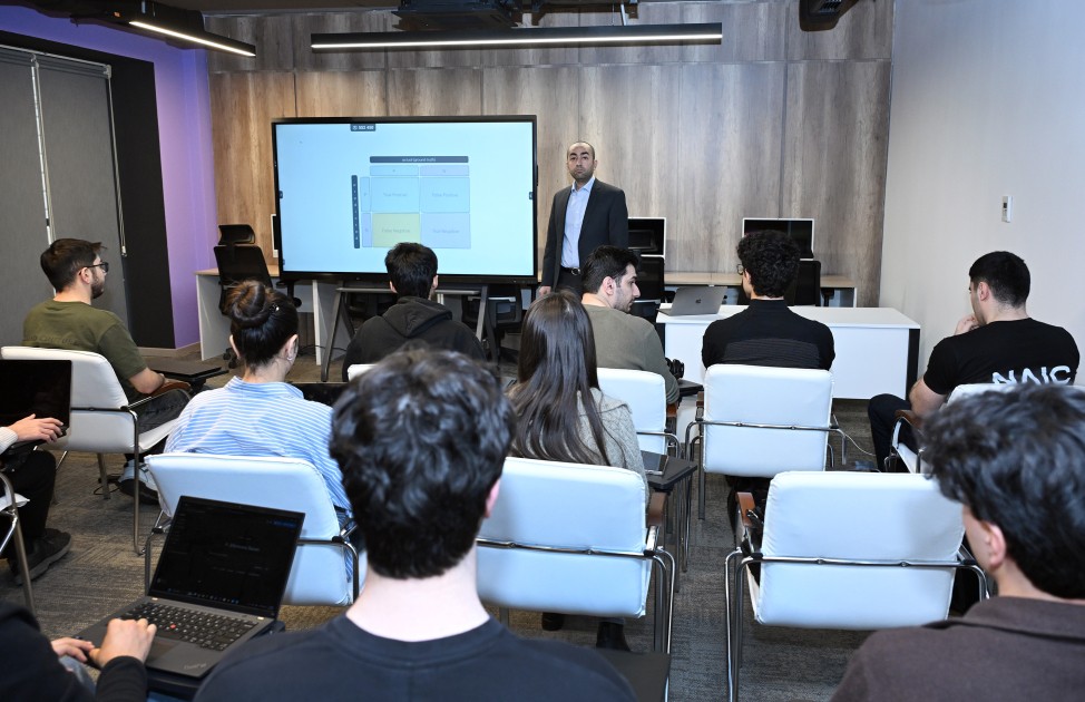 Efiopiyanın Baş naziri “AI Academy” ilə tanış oldu - FOTOLAR