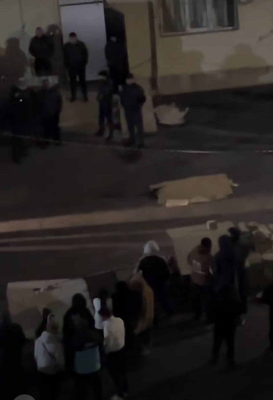 Xırdalanda gənc qadın 12-ci mərtəbədən yıxılaraq öldü - FOTO