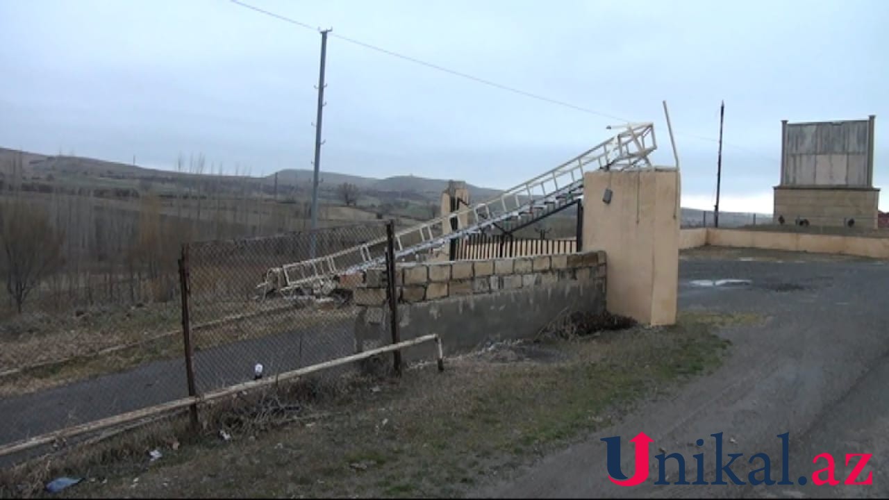 Güclü külək Goranboyda fəsadlar törədi - FOTO