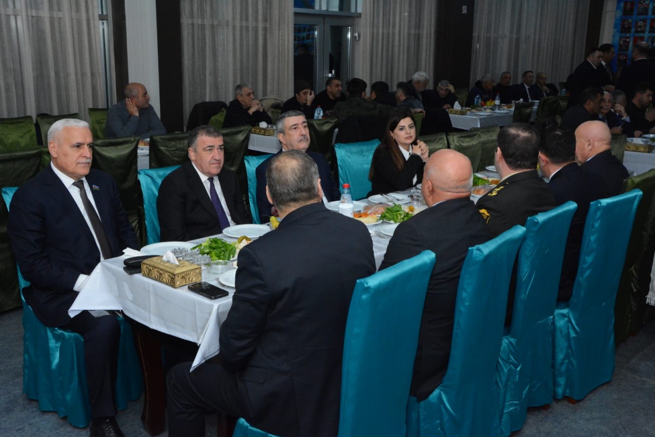 Xətai Rayon İcra Hakimiyyətinin təşkilatçılığı ilə iftar məclisi təşkil edildi - FOTOLAR