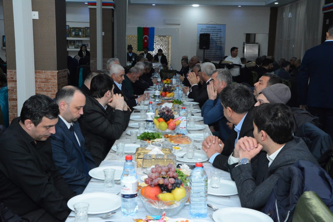 Xətai Rayon İcra Hakimiyyətinin təşkilatçılığı ilə iftar məclisi təşkil edildi - FOTOLAR