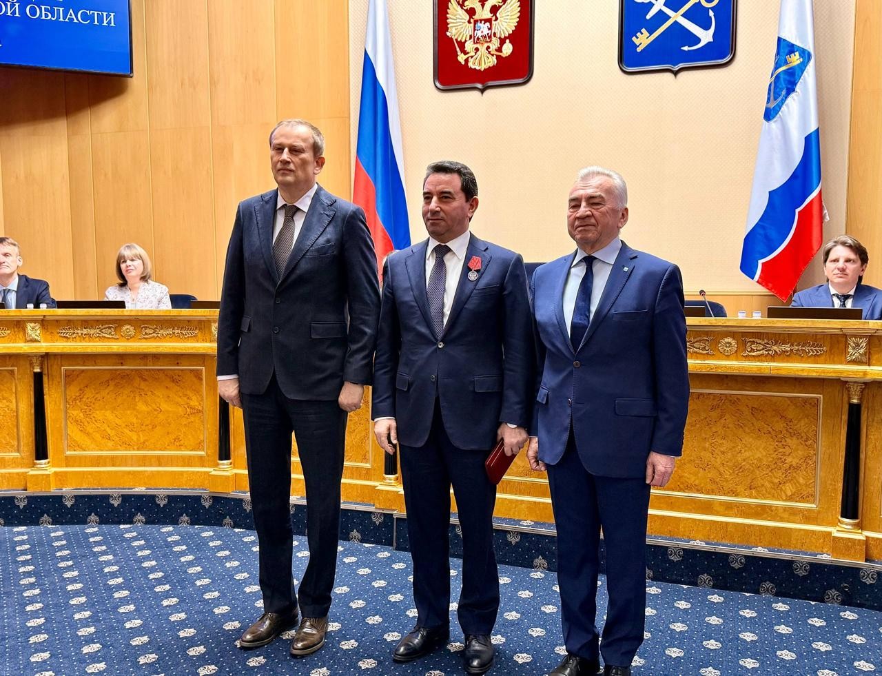 Rusiya Prezidenti Səyyad Əliyevi təltif etdi - FOTO